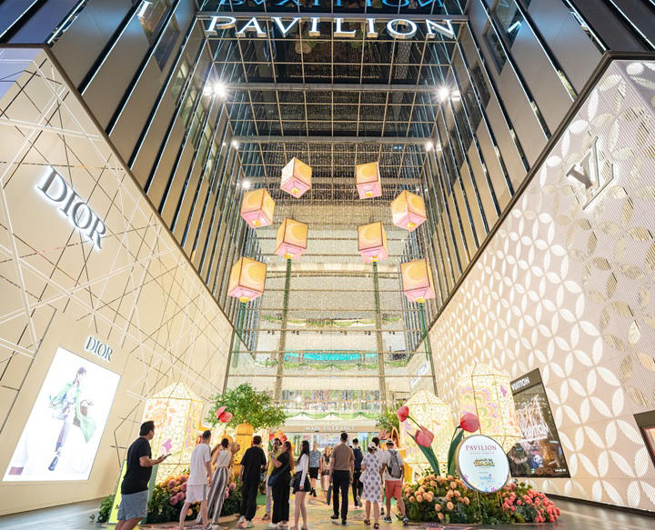 1. Suria KLCC, 2. Alamanda Shopping Centre, 3. Pavilion Bukit Jalil, 4. Pavilion Damansara Heights, 5. Pavilion Kuala Lumpur, 6. The Exchange TRX, 7. Lalaport BBCC