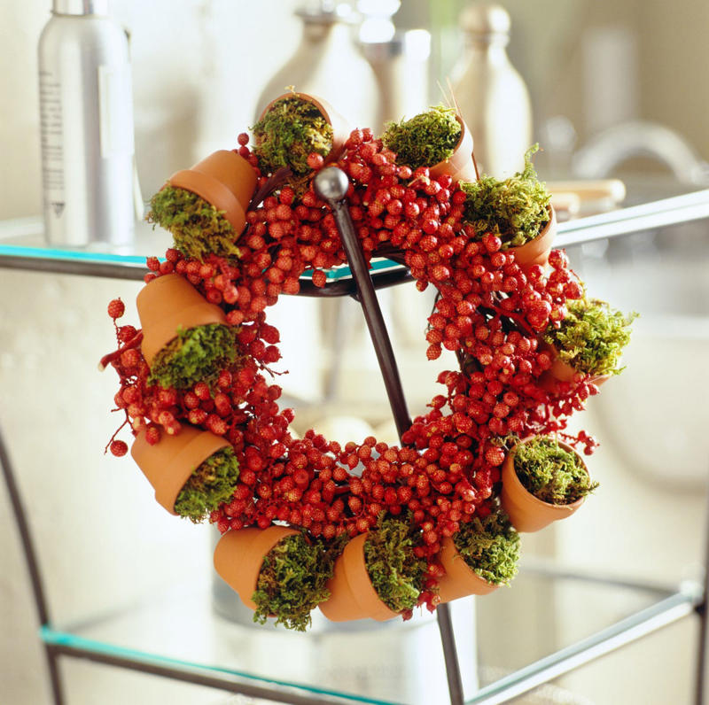 4) Wreath 1) Plant Labels, 2) Garden Art, 4) Wreath, 5) Mini Pond, 6) Saucer Bird Feeder, 7) Toad House