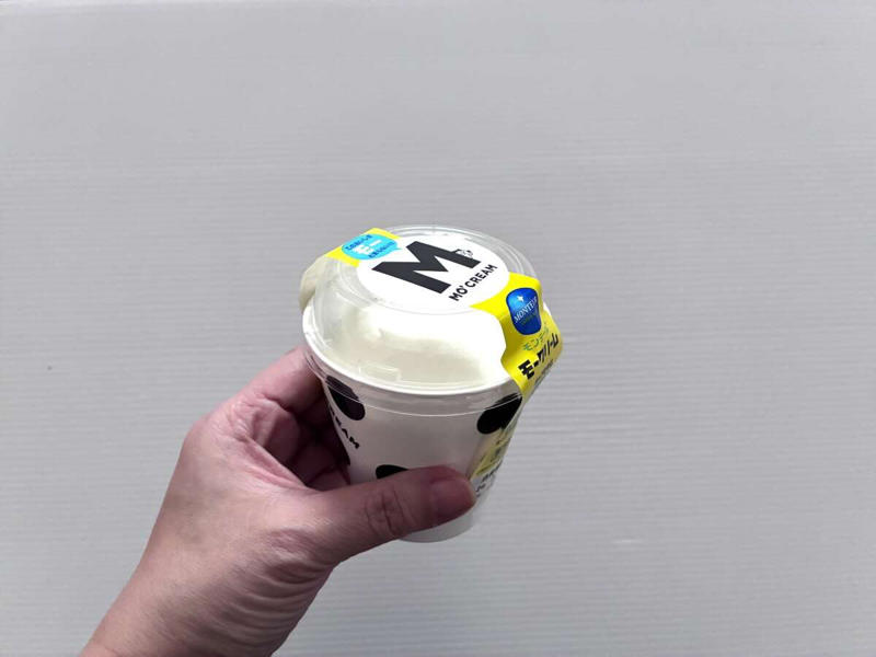 ICHIBIKO・濃い苺シュークリーム, 苺クリームと苺ソースがたっぷり, ICHIBIKO・苺＆カスタードエクレア, 苺のチョコレートコーティング, モークリームの復活, ミルキーなクリーム, 甘酸っぱい苺のワッフル, クレームブリュレエクレア, カリッとしたカラメルチップ, 宇治抹茶・茶たい焼（抹茶あずき）, 可愛すぎるフォルム, ふわもち食感の生地