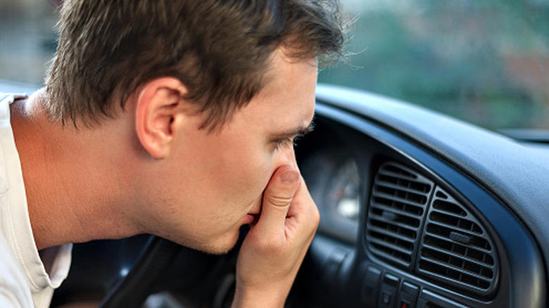 1. Check engine light, 2. Unusual exhaust smoke, 3. Unusual smells, 4. Strange noises from the engine bay