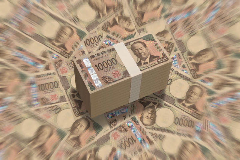 元銀行員が見た「お金貯まらない人」のNG行動7選, 「少額のデジタル決済」がブラックボックス化している, お金の「色分け」ができていない, お金を貯める「目的」ではなく「金額」だけを追っている, 「一発逆転・一攫千金」を夢見る傾向にある, 「限定」や「トレンド」に価値基準を委ねている, 「意志の力」で貯めようとしている, 「自分」という”資本”への投資を渋っている, みんないくら貯蓄してる？【単身世帯・二人以上世帯】20歳代～70歳代の平均貯蓄額, 単身世帯の「貯蓄額（平均値・中央値）」と「金融資産保有額ごとの世帯割合」, 二人以上世帯の「貯蓄額（平均値・中央値）」と「金融資産保有額ごとの世帯割合」