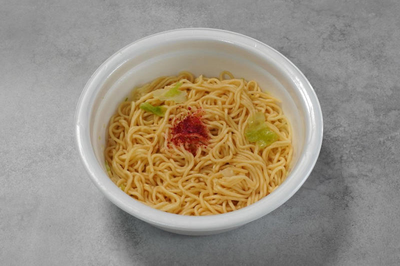 梅の酸味ともちもち麺の相性が良すぎて浮遊感さえ感じる「日清焼そばU.F.O. ぶっ濃い男梅焼そば」, 辛みとしょっぱみ強めなスパイスをコシのある麺が受け止め一体感ある味わい！「スーパーカップ スパイシーソース焼そば」, ピザの味がホンモノすぎて脳が勘違いする!?「明星 ピザハット監修 ピザハット・マルゲリータ味焼そば」, 今回のイチオシは……