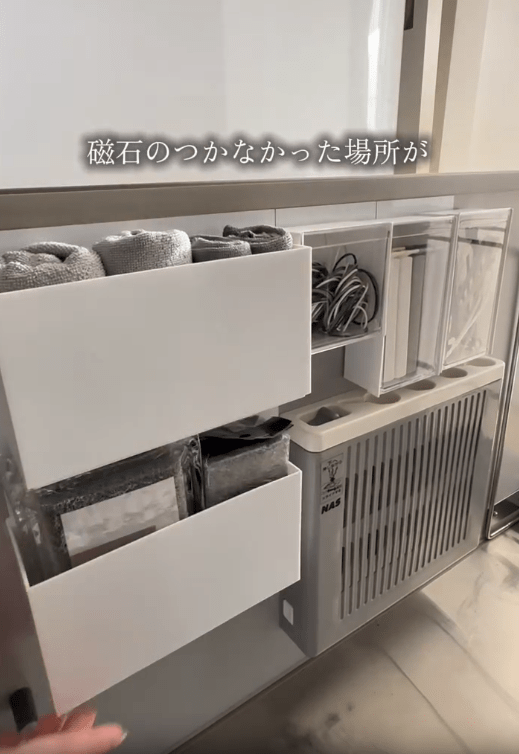シンデレラフィットするダイソー収納の組み合わせ, すのこ×まな板が最強収納に化けた！, SNSで話題！スチールタイルの活用アイデア, 高見え感抜群！3段引き出しケース, ティータイムラックの「じゃない」使い方