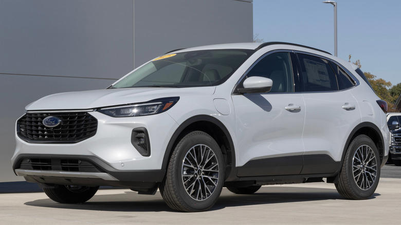 16. 2025 Mercedes-Benz CLE, 15. 2025 BMW X7, 14. 2025 Honda Odyssey, 13. 2025 Audi Q3, 12. 2025 Acura Integra, 11. 2025 Hyundai Santa Cruz, 10. 2025 Kia Telluride, 9. 2025 Ford Escape, 8. 2025 Ford F-350, 7. 2025 Chevrolet Tahoe, 6. 2025 Nissan Altima, 5. 2025 Chevrolet Blazer, 4. 2025 BMW X6, 3. 2025 Ford Mustang, 2. 2025 Lexus IS, 1. 2025 Porsche 911
