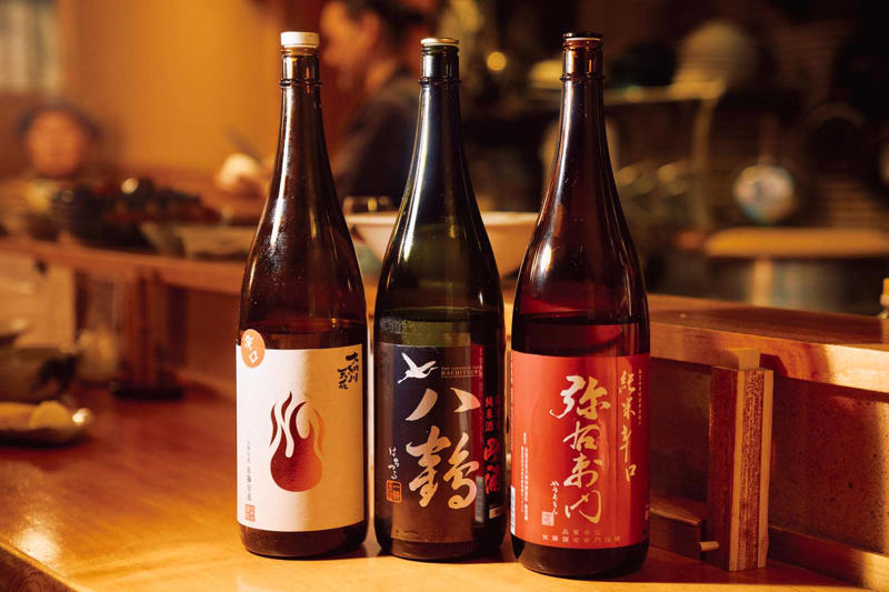 初めてでも懐かしい、昭和の味わい『にれの木 本門寺通り店』【池上】, 『にれの木 本門寺通り店』店舗詳細, 目にも鮮やかな伊×和のオリジナル鍋『焼とり・鍋 炭トマ』【蒲田】, 『焼とり・鍋 炭トマ』店舗詳細, スパイシーな香りに食欲が加速する『マーラータン 青山小火鍋 東京大森店』【大森】, 『マーラータン 青山小火鍋 東京大森店』店舗詳細, 丁寧にとられた出汁の仕事に感嘆『うどん屋こはく 大森店』【大森】, 『うどん屋こはく 大森店』店舗詳細