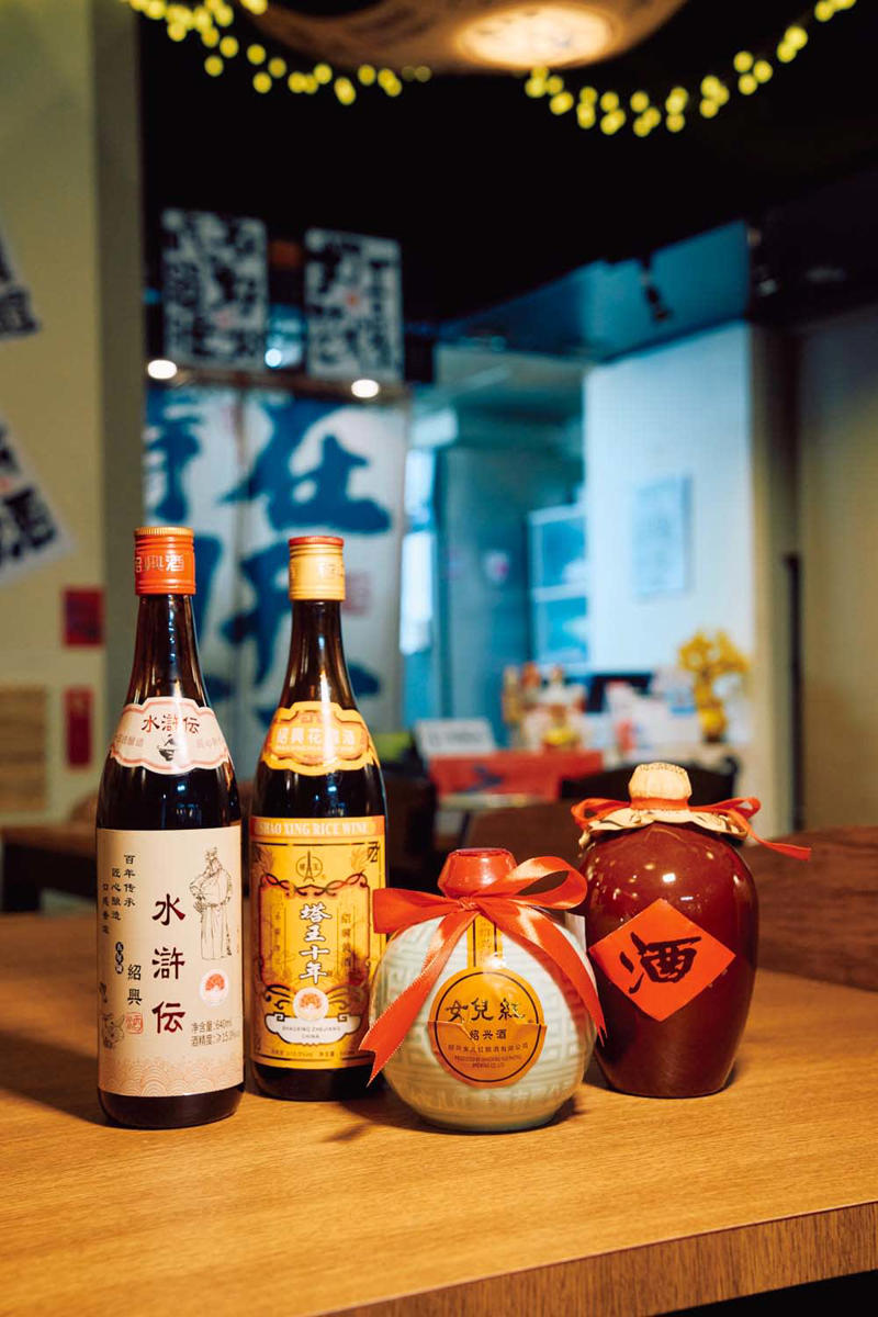 初めてでも懐かしい、昭和の味わい『にれの木 本門寺通り店』【池上】, 『にれの木 本門寺通り店』店舗詳細, 目にも鮮やかな伊×和のオリジナル鍋『焼とり・鍋 炭トマ』【蒲田】, 『焼とり・鍋 炭トマ』店舗詳細, スパイシーな香りに食欲が加速する『マーラータン 青山小火鍋 東京大森店』【大森】, 『マーラータン 青山小火鍋 東京大森店』店舗詳細, 丁寧にとられた出汁の仕事に感嘆『うどん屋こはく 大森店』【大森】, 『うどん屋こはく 大森店』店舗詳細