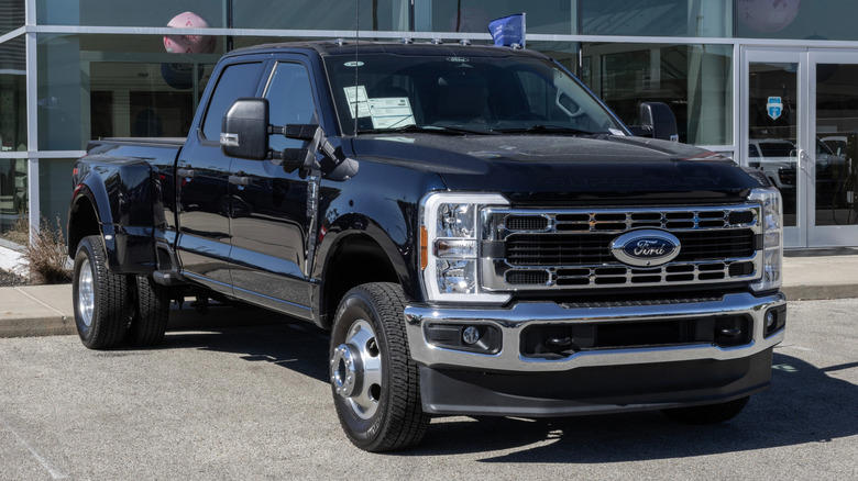 16. 2025 Mercedes-Benz CLE, 15. 2025 BMW X7, 14. 2025 Honda Odyssey, 13. 2025 Audi Q3, 12. 2025 Acura Integra, 11. 2025 Hyundai Santa Cruz, 10. 2025 Kia Telluride, 9. 2025 Ford Escape, 8. 2025 Ford F-350, 7. 2025 Chevrolet Tahoe, 6. 2025 Nissan Altima, 5. 2025 Chevrolet Blazer, 4. 2025 BMW X6, 3. 2025 Ford Mustang, 2. 2025 Lexus IS, 1. 2025 Porsche 911