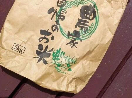 1.米袋をもんでやわらかくします, 2.縫うポイント, 3.ポケットと手提げ紐を作ります, 4.ポケットと手提げ紐を本体につける