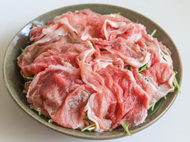 豚肉ともやしのレンジ蒸しを作るのにかかる時間, 豚肉ともやしのレンジ蒸しのカロリー, 豚肉ともやしのレンジ蒸しのレシピ, 豚肉ともやしのレンジ蒸しの材料（2人分）, 豚肉ともやしのレンジ蒸しの作り方
