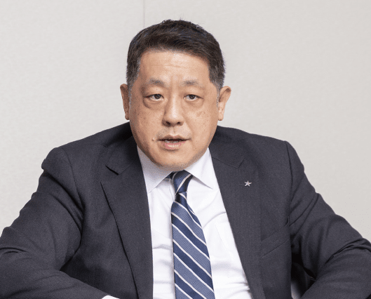 「支社体制」への移行によって富裕層ビジネスの強化を図る, 営業担当者が「ハブ」となりグループのリソースをフル活用, 「ライフデザインシート」で顧客の「想い」を明確にする, 長期投資を根付かせることで「共通KPI」の好成績を実現