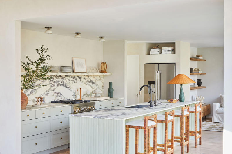 Who is Athena Calderone?, How did she rise to lifestyle stardom?, What’s her signature design style?, How has her design style evolved?