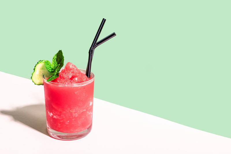 1. กรานิต้าแตงโมผสมมะนาว (Watermelon &amp; Lime Granita), 2. กรีกโยเกิร์ตผลไม้รวม (Greek Yogurt Bark), 3. ชามะนาวน้ำผึ้งโซดา (Honey Lemon Iced Tea Soda), 4. สลัดแตงกวาญี่ปุ่นน้ำมันงา (Refreshing Smashed Cucumber Salad), 5. นมแคนตาลูปปั่น (Low-Fat Cantaloupe Smoothie)