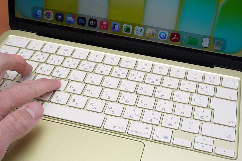 Neoへの好奇心が一気にMAX！　購入即決, 期待に応える高いポータビリティ, Apple Intelligenceやフォトショップも安定動作, バッテリー持ちは及第点。2基しかないUSBポートは工夫が必要, 気になる点はあるものの、やっぱり選んで正解だった
