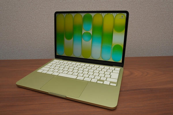 軽量・コンパクトな13インチ　MacBook初のカラバリ「シトラス」, 新しいMacBookユーザー獲得を狙う入門機, A18 Proチップと8GBユニファイドメモリの実力, 最速USB 3のデジタルポートは上手く使いこなしたい
