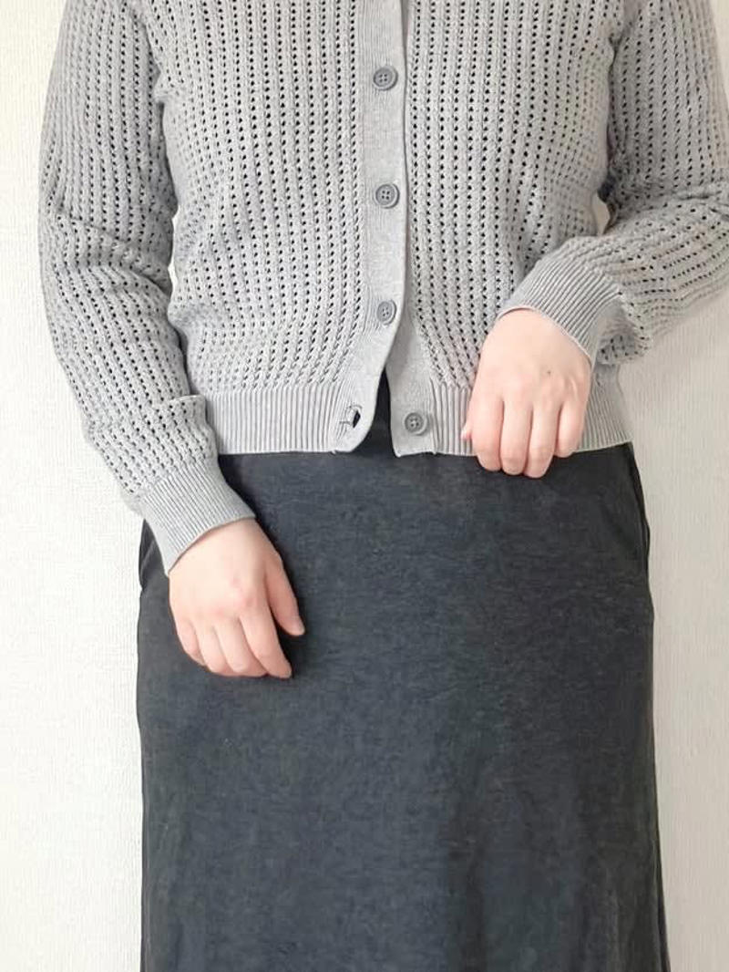 無印良品では、羽織りとしても使える「楽ちんトップス」を値下げ価格で販売中です。, 襟がついた、きれいめコーデにぴったりなカーディガン。, 洗濯機で洗えて、お手入れも楽ちんです。, 裾と袖口のリブ編みがアクセント！, 羽織としても使えて着回し力バツグン！, 春まで着回せるカーディガンなら、ユニクロの「スムースコットンVネックショートカーディガン」もおすすめです。, 素材はコットン100％で、チクチク感がなくやさしい肌触り。