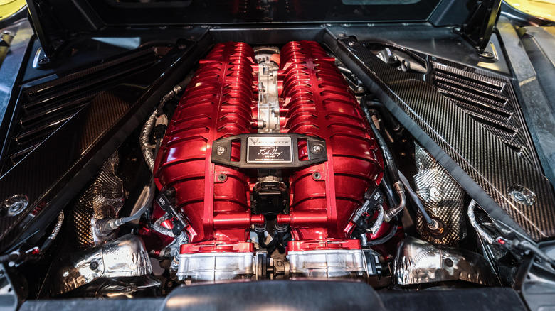 Ford 5.0 Coyote V8 - 500 hp, Chevrolet Corvette 6.2 V8 - 490 hp, Toyota 5.0 V8 - 471 hp, Ram/Jeep 6.4 HEMI V8 - 470 hp, Chevy Corvette Z06 5.5 V8 - 670 hp
