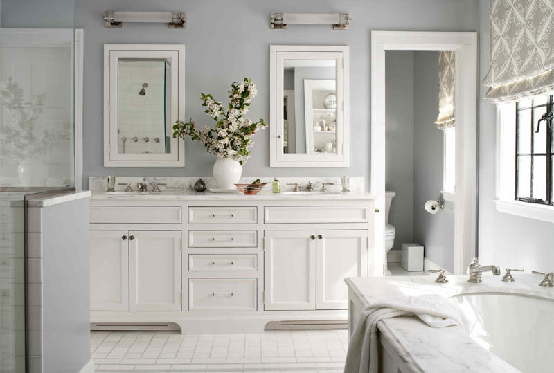 It Creates a Calming Atmosphere, It Has Staying Power, It's Versatile and Easy to Style, It Makes a Bathroom Look Bigger