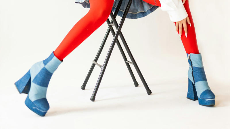 8. Platform Heels 1. Classic Stiletto Heels, 2. Sleek Knee-High Boots, 3. Strappy Heeled Sandals, 4. Pointed-Toe Pumps, 5. Clean White Sneakers, 6. Chic Ankle Boots, 7. Elegant Ballet Flats, 8. Platform Heels, 9. Loafers With A Feminine Twist, 10. Statement Evening Heels, 1. Chunky Dad Sneakers, 2. Crocs, 3. Fuzzy Slide Sandals, 4. Clear Plastic Heels, 5. Espadrille Wedges, 6. Pointed-Toe Flats, 7. Gladiator Sandals, 8. Slouchy Mid-Calf Boots, 9. Cork Sole Flip-Flops, 10. Sneaker Heels