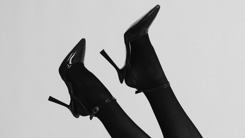 1. Classic Stiletto Heels 1. Classic Stiletto Heels, 2. Sleek Knee-High Boots, 3. Strappy Heeled Sandals, 4. Pointed-Toe Pumps, 5. Clean White Sneakers, 6. Chic Ankle Boots, 7. Elegant Ballet Flats, 8. Platform Heels, 9. Loafers With A Feminine Twist, 10. Statement Evening Heels, 1. Chunky Dad Sneakers, 2. Crocs, 3. Fuzzy Slide Sandals, 4. Clear Plastic Heels, 5. Espadrille Wedges, 6. Pointed-Toe Flats, 7. Gladiator Sandals, 8. Slouchy Mid-Calf Boots, 9. Cork Sole Flip-Flops, 10. Sneaker Heels