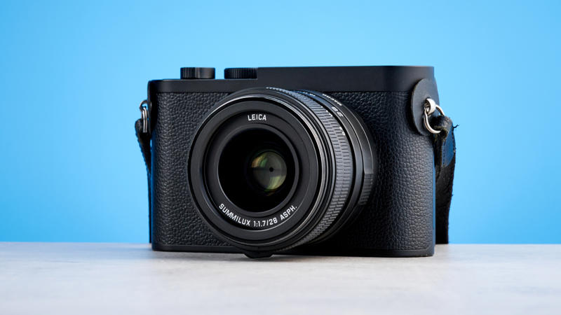 A quick rundown of specs, Comparing grayscale and tonality, Comparing macro modes, Where the Pixel 10 Pro XL wins, Where the Leica Q3 Monochrom wins