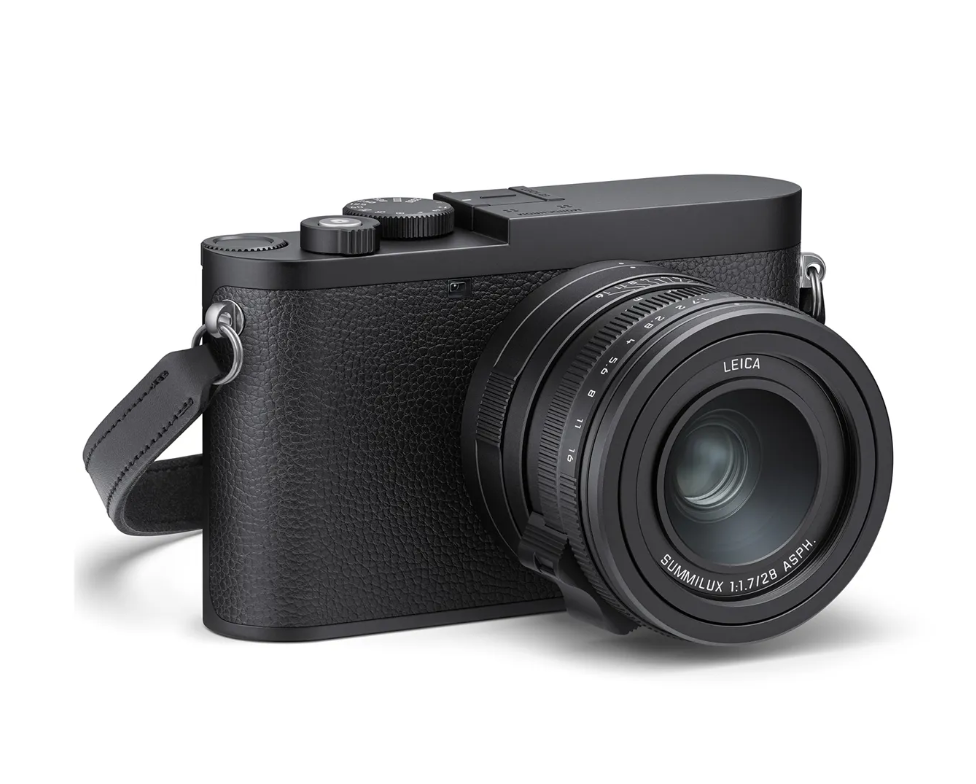 A quick rundown of specs, Comparing grayscale and tonality, Comparing macro modes, Where the Pixel 10 Pro XL wins, Where the Leica Q3 Monochrom wins