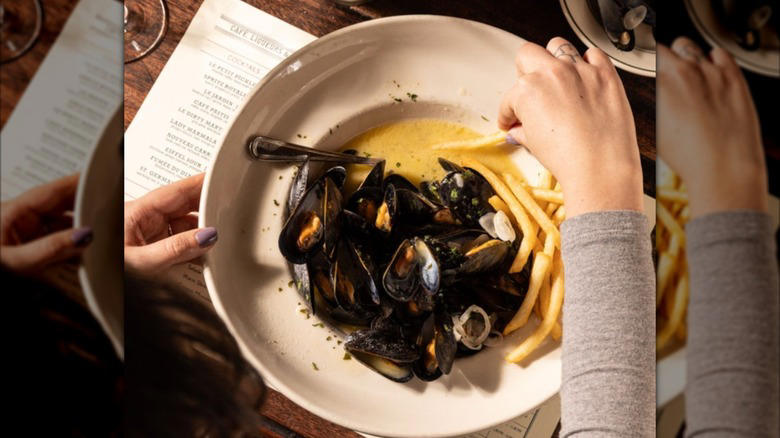 Alabama: La Fête, Alaska: The Crow's Nest, Arizona: Christopher's at Wrigley Mansion, Arkansas: Bistro 16, California: The French Laundry, Colorado: Brasserie Brixton, Connecticut: Bar Bouchée, Delaware: Le Cavalier, Florida: Claudie, Georgia: Little Sparrow, Hawaii: Michel's at the Colony Surf, Idaho: Avery Brasserie + Bar, Illinois: Le Bouchon, Indiana: Petite Chou Bistro and Champagne Bar, Iowa: Chez Grace, Kansas: Georges French Bistro, Kentucky: Brasserie Provence, Louisiana: Herbsaint, Maine: Chaval, Maryland: Petit Louis Bistro, Massachusetts: Bistro du Midi, Michigan: Le Suprême, Minnesota: Bûcheron, Mississippi: Elvie's, Missouri: Brasserie by Niche, Montana: Brasserie Porte Rouge, Nebraska: Le Bouillon, Nevada: Restaurant Guy Savoy, New Hampshire: The Restaurant at Burdick's, New Jersey: Faubourg, New Mexico: Clafoutis, New York: Le Bernardin, North Carolina: Jolie, North Dakota: Michele's Table, Ohio: The Refectory Restaurant, Oklahoma: Fait Maison, Oregon: Le Pigeon, Pennsylvania: My Loup, Rhode Island: Claudine, South Carolina: Scoundrel, South Dakota: Parker's Bistro, Tennessee: Pastis, Texas: Cullum's Attaboy, Utah: Courchevel Bistro, Vermont: Leunig's Bistro &amp; Cafe, Virginia: The Inn at Little Washington, Washington: L'Oursin, West Virginia: Bistro 112, Wisconsin: Bartolotta's Lake Park Bistro, Wyoming: Le Rêve, Methodology