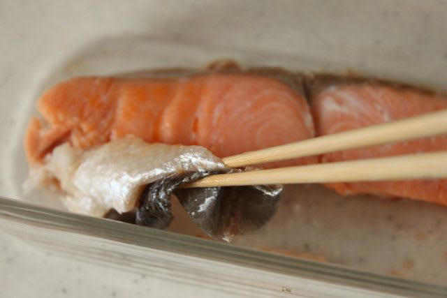腸活スープで元気！「厚揚げとれんこんのキムチ味噌スープ」「塩鮭丼」2品弁当, 1品目 厚揚げとれんこんのキムチ味噌スープ, 材料（1人分／スープジャー容量0.38L使用）, 「心が楽になる2品弁当」のルール