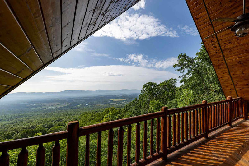 Where Is Page Valley?, Where To Stay, Best Things To Do, Where To Eat and Drink