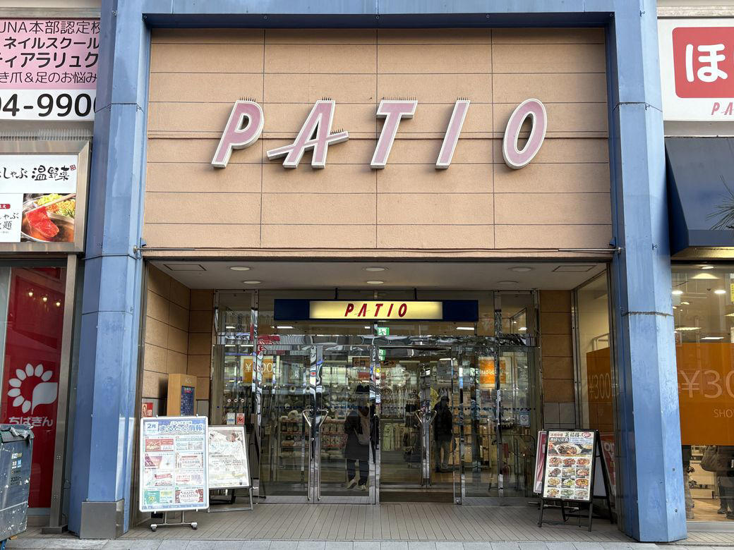 クリーンで便利すぎる市川駅前, 駅直結が奪った百貨店の機能, 本八幡駅前とニッケに分かれた街の重心, 垂直から水平へ移動した街の重心, 百貨店はなぜ「必要なくなった」のか