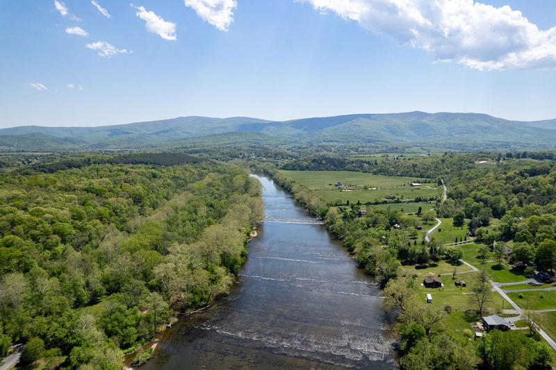 Where Is Page Valley?, Where To Stay, Best Things To Do, Where To Eat and Drink