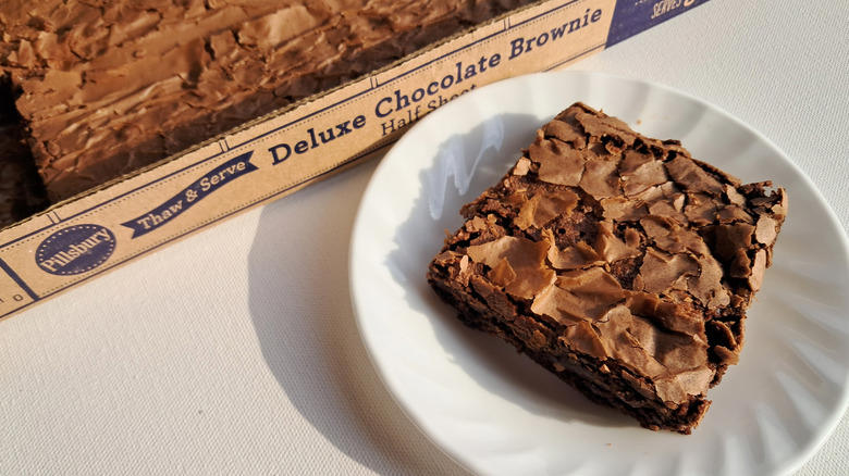 6. Family Fare Chocolate Cheesecake Brownie Bites, 5. Meijer Fudge Iced Brownies, 4. Walmart Fudge Brownies, 3. Gordon Food Service Pillsbury Deluxe Chocolate Brownies, 2. Kroger Extreme Chocolate Decadent Brownies, 1. Target Brownie Bite