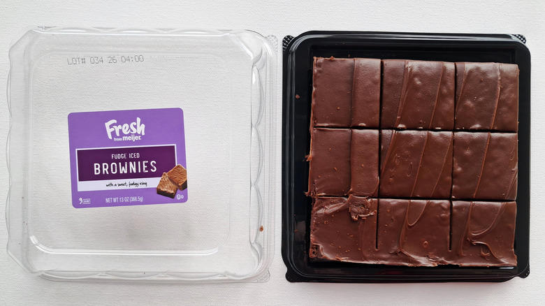 6. Family Fare Chocolate Cheesecake Brownie Bites, 5. Meijer Fudge Iced Brownies, 4. Walmart Fudge Brownies, 3. Gordon Food Service Pillsbury Deluxe Chocolate Brownies, 2. Kroger Extreme Chocolate Decadent Brownies, 1. Target Brownie Bite
