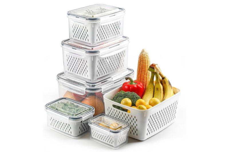 Mistake: Leaving Your Greens Loose in the Crisper Drawer, Mistake: Storing Fresh Produce in Sealed Plastic Bags, Mistake: Leaving Berries Exposed to Air and Trapped Moisture, Mistake: Keeping Fresh Herbs Too Dry