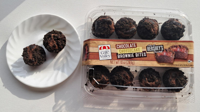 6. Family Fare Chocolate Cheesecake Brownie Bites, 5. Meijer Fudge Iced Brownies, 4. Walmart Fudge Brownies, 3. Gordon Food Service Pillsbury Deluxe Chocolate Brownies, 2. Kroger Extreme Chocolate Decadent Brownies, 1. Target Brownie Bite
