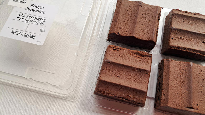 6. Family Fare Chocolate Cheesecake Brownie Bites, 5. Meijer Fudge Iced Brownies, 4. Walmart Fudge Brownies, 3. Gordon Food Service Pillsbury Deluxe Chocolate Brownies, 2. Kroger Extreme Chocolate Decadent Brownies, 1. Target Brownie Bite