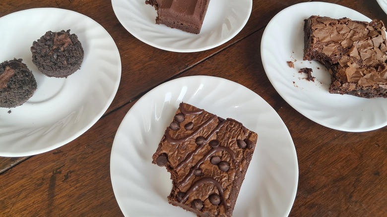 6. Family Fare Chocolate Cheesecake Brownie Bites, 5. Meijer Fudge Iced Brownies, 4. Walmart Fudge Brownies, 3. Gordon Food Service Pillsbury Deluxe Chocolate Brownies, 2. Kroger Extreme Chocolate Decadent Brownies, 1. Target Brownie Bite