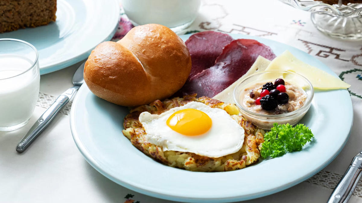 スタートは滋味豊かなごちそうスープから, ポーランドのモーニングプレートはこちら！, お店で人気の朝ごはんベスト3は？, イギリス・アメリカ・台湾の朝食はいつも注文できます