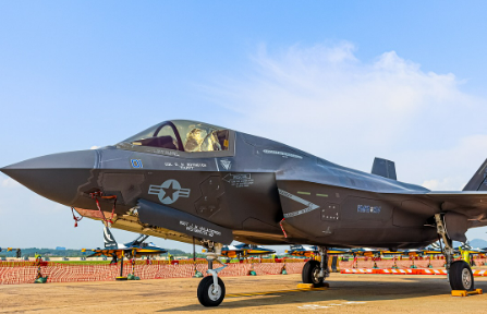 CM-302導入説、中東の緊張高まる, 空母打撃群を狙う超音速の脅威, 米軍の大規模戦力移動と絡む変数, 中国・イラン戦略的密着の兆し, 外交再開を前にした力の誇示局面