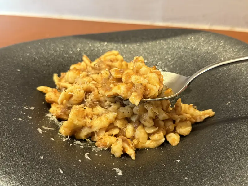 おろし金から生まれる自家製もちもちパスタ, ミニャクリス ポロネーゼ（1,700円）, イタリア郷土料理とワインが楽しめる, ワインがほどく、心の距離, この場所で、これからも