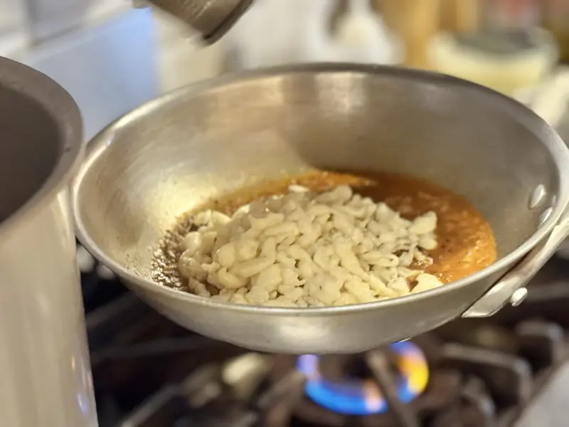 おろし金から生まれる自家製もちもちパスタ, ミニャクリス ポロネーゼ（1,700円）, イタリア郷土料理とワインが楽しめる, ワインがほどく、心の距離, この場所で、これからも