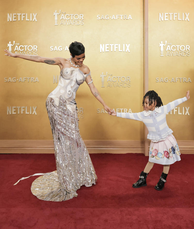   Parker Posey ,   Kate Hudson ,   Michael B. Jordan ,   Miles Caton ,   Kirsten Dunst ,   Ethan Hawke ,   Mindy Kaling ,   Demi Moore ,   Jenna Ortega ,   Sarah Paulson ,   Emma Stone ,   Tyler, the Creator ,   Sarah Catherine Hook ,   Teyana Taylor 