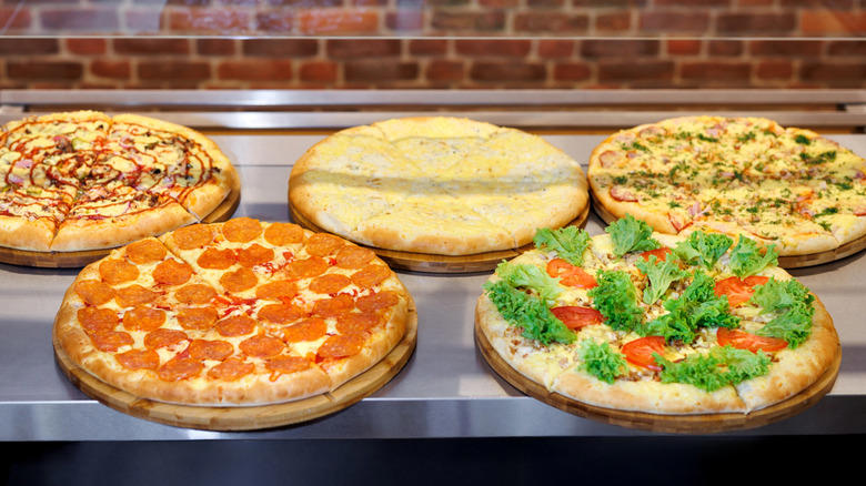 Excessive topping choices are usually a mask for a lack of focus, Visible machinery signals a shop's respect for the dough, A chef's pride is the ultimate indicator of quality, Sometimes a great experience can outshine a mid-tier pizza