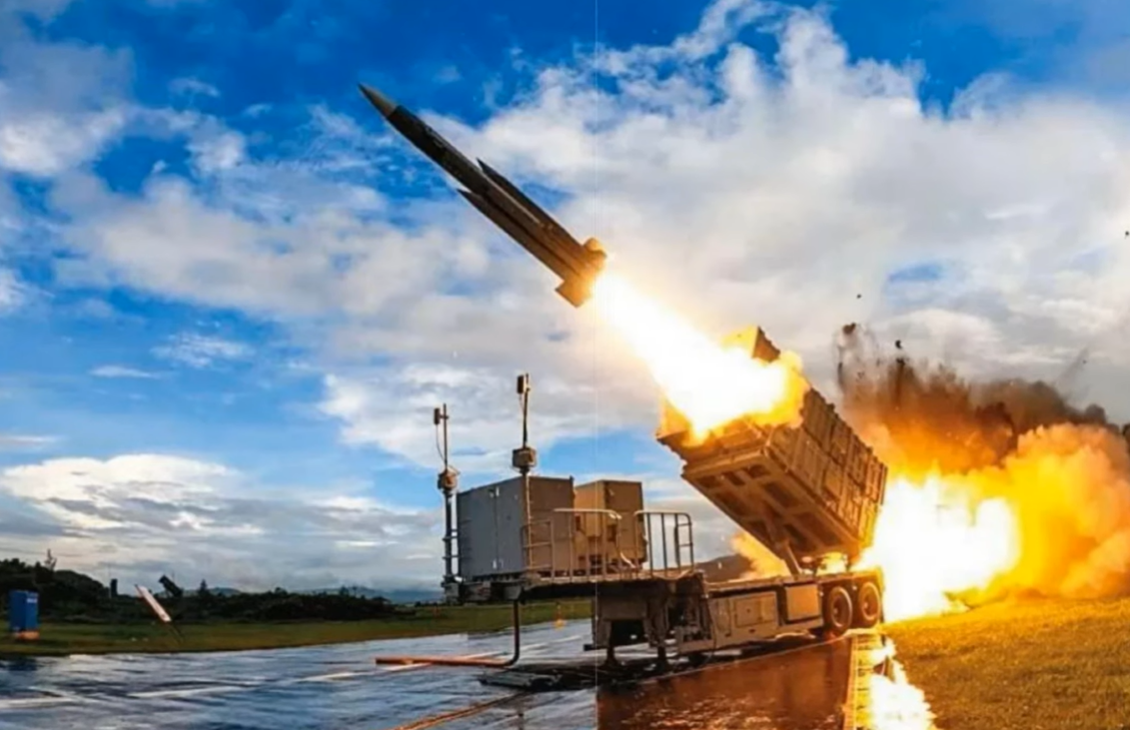 CM-302導入説、中東の緊張高まる, 空母打撃群を狙う超音速の脅威, 米軍の大規模戦力移動と絡む変数, 中国・イラン戦略的密着の兆し, 外交再開を前にした力の誇示局面