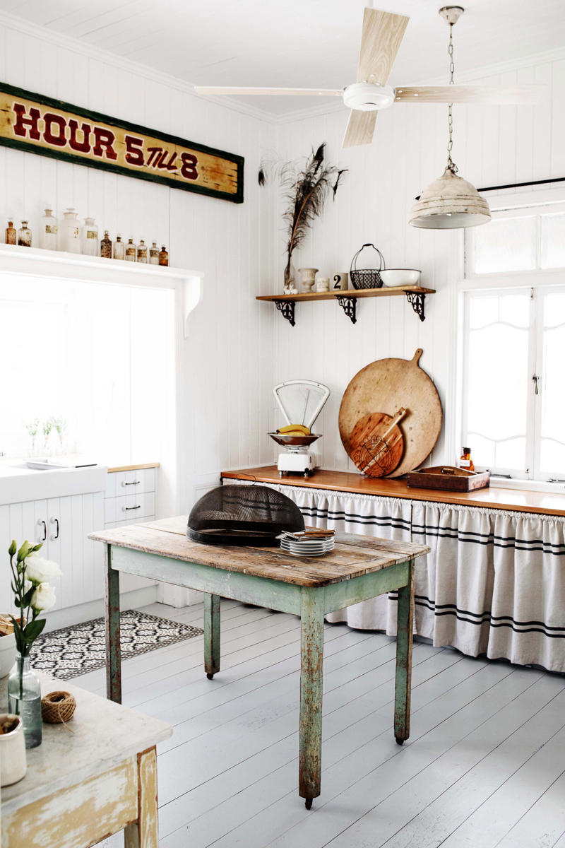 What is the purpose of a sink skirt?, How to choose the right skirt for your space, How do you make a sink skirt?, 12 ways to use sink skirts in your home ,      Green bathroom sink skirt   ,      Foam House laundry sink skirt   ,      English cottage bathroom sink skirt   ,      Keppel Sands laundry sink skirt   ,      Kara Rosenlund’s studio kitchen sink skirt   ,      Bungaberg kitchen sink skirt   ,      Cloud River Farm kitchen sink skirt   ,      Vintage kitchen sink skirt   ,      Marge’s Cottage kitchen sink skirt   ,      Old miner’s cottage kitchen sink skirt   ,      California bungalow kitchen sink skirt   ,      Bungalow kitchen sink skirt   ,      Weatherboard cottage kitchen sink skirt   