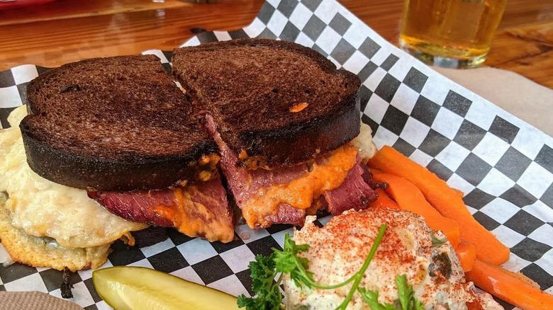 Crescent Moon Ale House in Omaha, Nebraska, Goose Hollow Inn in Portland, Oregon, Cottonwood Hotel in Omaha, Nebraska, Zingerman's Delicatessen in Ann Arbor, Michigan, Katz's Deli in New York City, Rein's Deli in Vernon, Connecticut, Mark's Off Madison in New York City, Langer's Deli in Los Angeles, Little Deli in Austin, Texas, Methodology