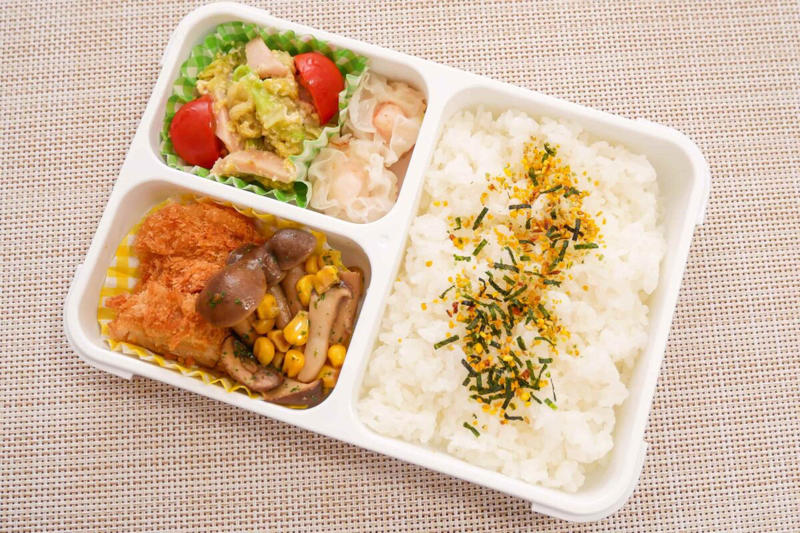 ■汁漏れしない「立てて運べる弁当箱」, ■しっかりと固定されるのが嬉しい, ■約半年使って感じた良かったこと, ■使ってみて微妙だったところ