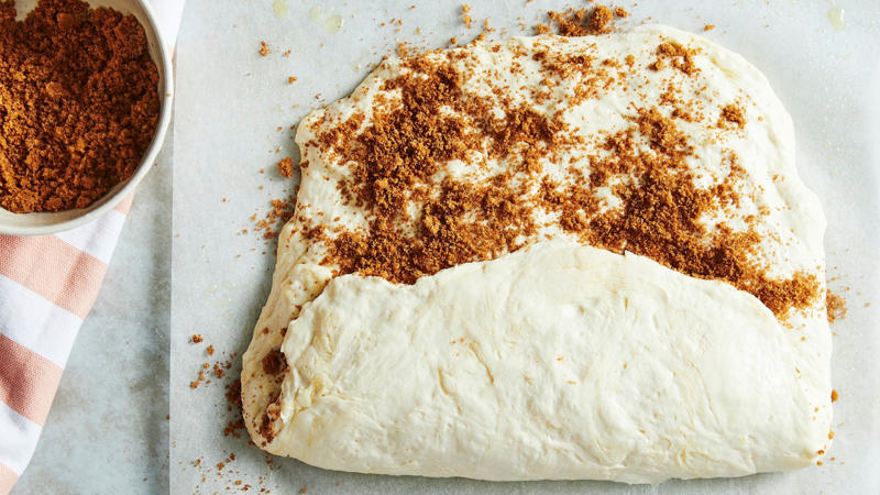Ingredients, Why prove the cinnamon roll focaccia dough overnight?, Why use bread flour for focaccia?, How do I store the cinnamon focaccia?, More focaccia recipes