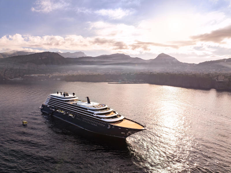 Which cruise lines are adding Alaska sailings?, What are the draws of Alaska cruises?, When is the best time to take an Alaska cruise?, Where do ships usually sail?, Tips for Alaska cruises