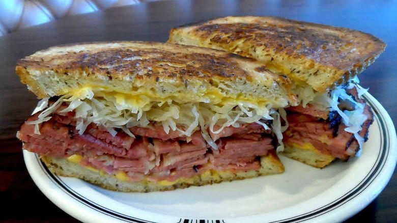 Crescent Moon Ale House in Omaha, Nebraska, Goose Hollow Inn in Portland, Oregon, Cottonwood Hotel in Omaha, Nebraska, Zingerman's Delicatessen in Ann Arbor, Michigan, Katz's Deli in New York City, Rein's Deli in Vernon, Connecticut, Mark's Off Madison in New York City, Langer's Deli in Los Angeles, Little Deli in Austin, Texas, Methodology
