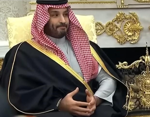 サウジアラビア、外交強調の後に「空爆促進」疑惑,  スンニ・シーアの盟主、古くからの競争構図,  ムハンマド・ビン・サルマン皇太子の態度変化、なぜ？,  戦略的計算：和解と牽制の並行,  報復と拡大の影